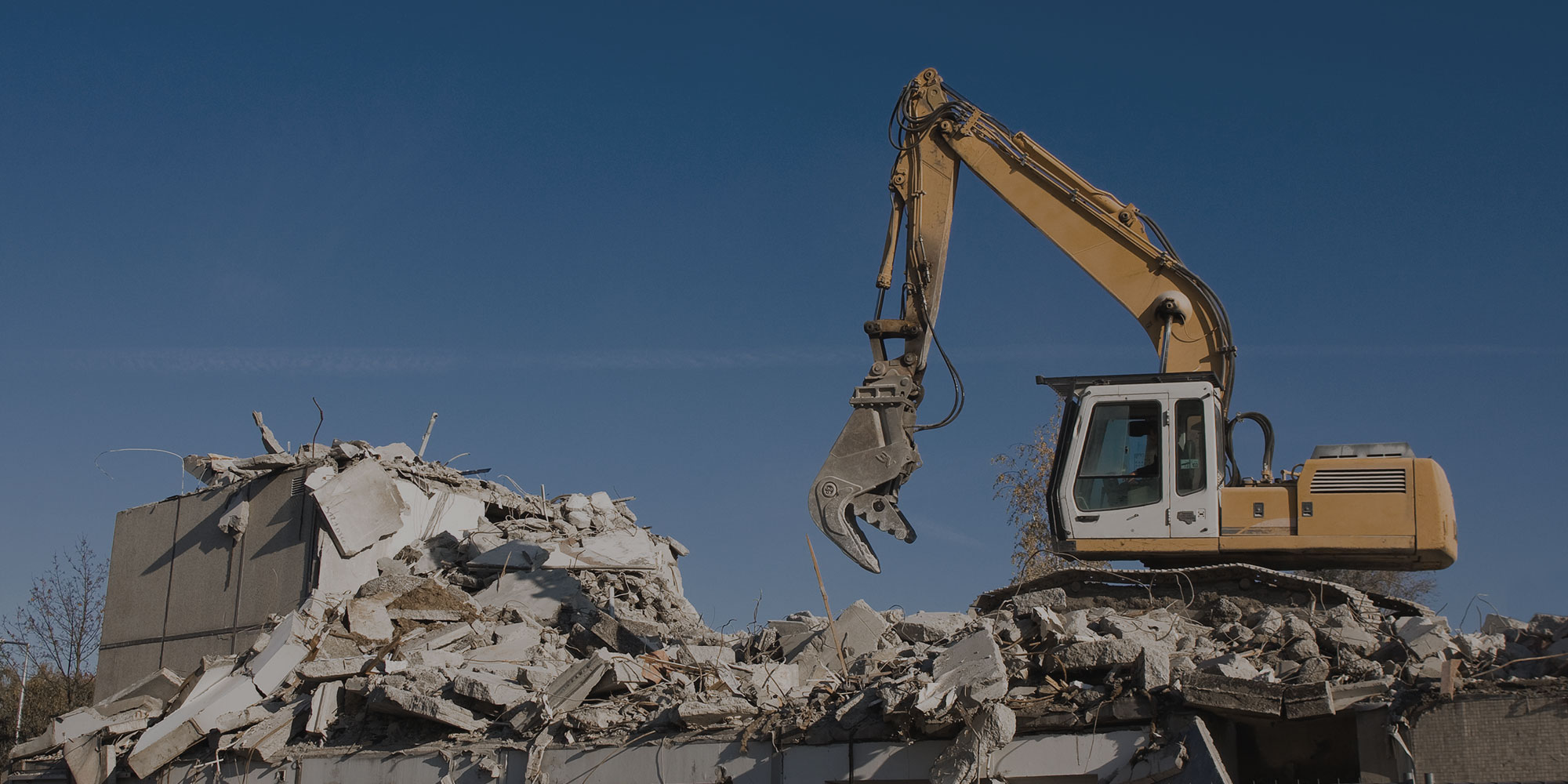 壊す力とつくる力。未来へつなぐ一貫施工。 解体×土木のワンストップ　寿工務店株式会社